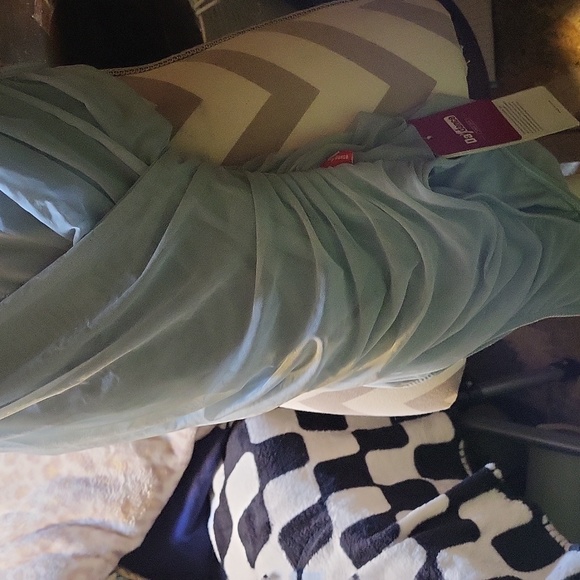 Day Dance dancing outfit.. very cute an beautiful for any lit girl Goin to dance - Picture 5 of 16